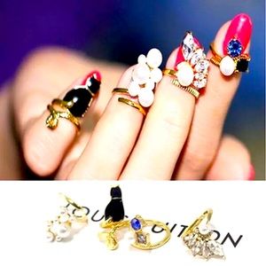 New Set of 4 Flower Lady Rhinestone Fingernail  Jewelry